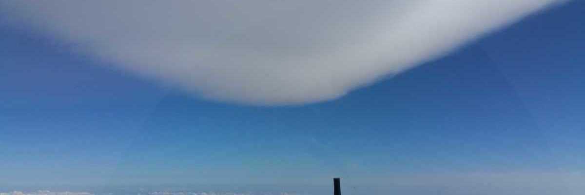 Flugwegposition um 12:00:00: Aufgenommen in der Nähe von Gemeinde Rauris, 5661, Österreich in 5869 Meter